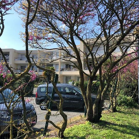 Les Pois Sont Verts La Rochelle  Exterior photo