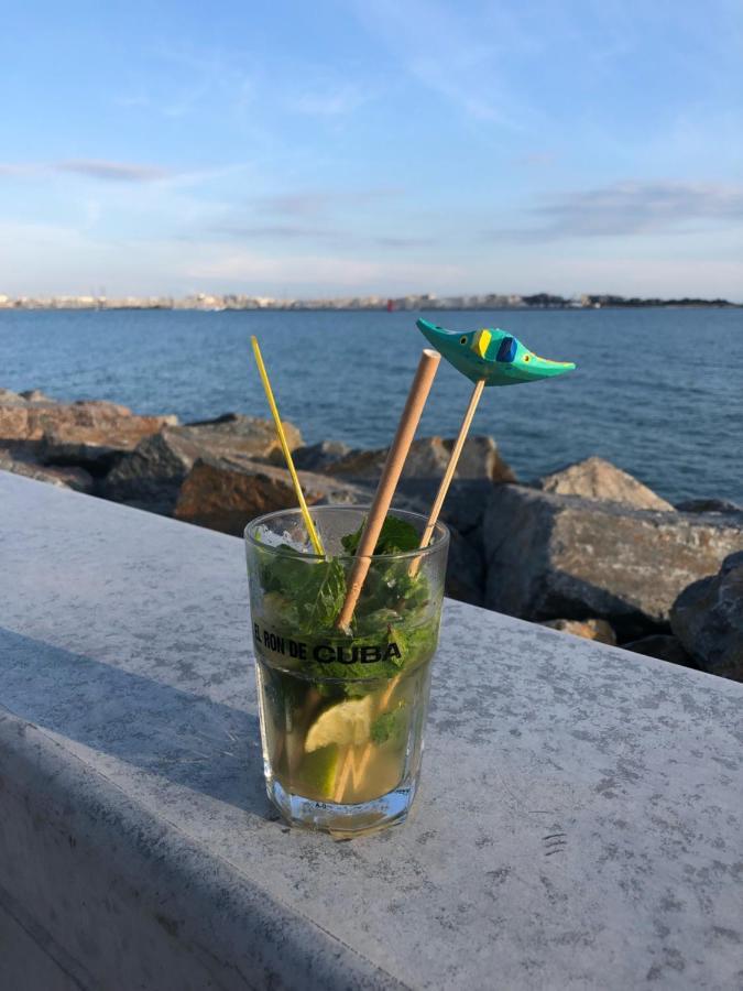 Les Pois Sont Verts La Rochelle  Exterior photo
