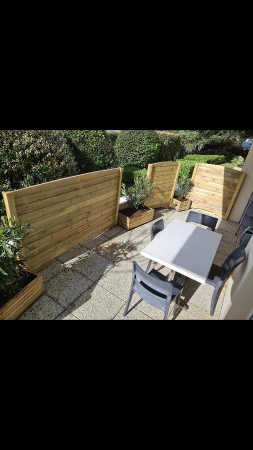 Les Pois Sont Verts La Rochelle  Exterior photo