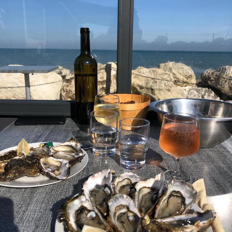 Les Pois Sont Verts La Rochelle  Exterior photo